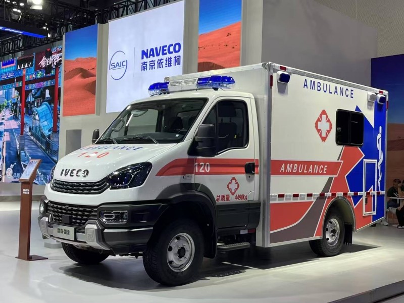 Ambulancia médica 4x4 lveco